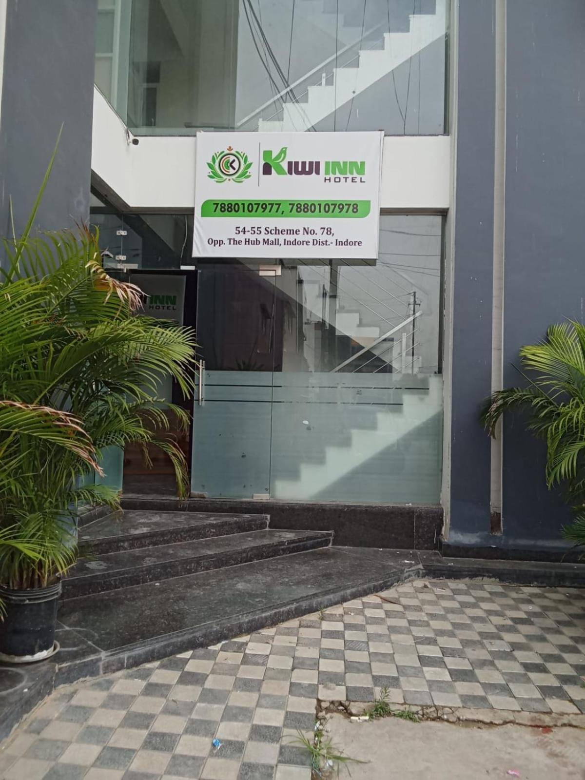 אינדורה Hotel Kiwi Inn Vijaynagar Scheme 78 מראה חיצוני תמונה
